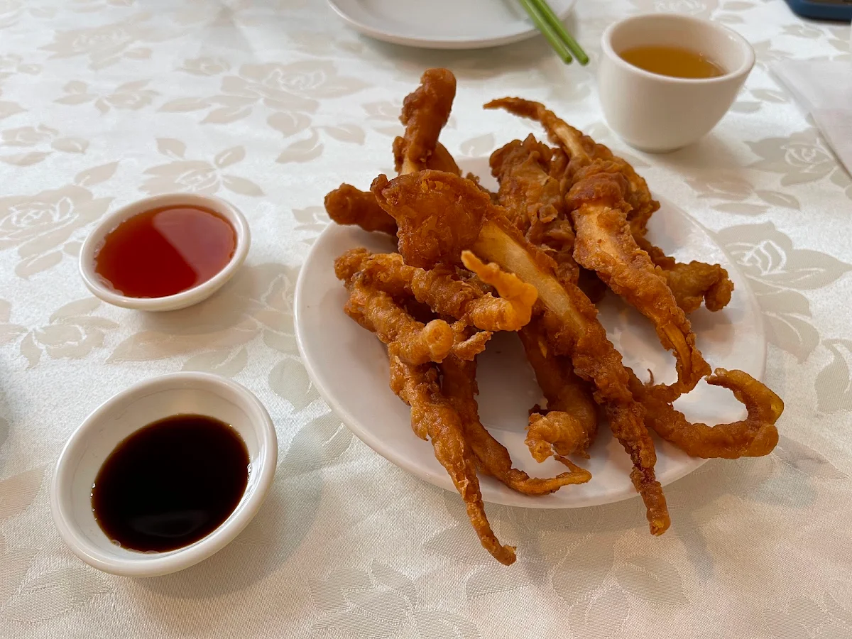 deep fried squid tentacle 炸魷魚須